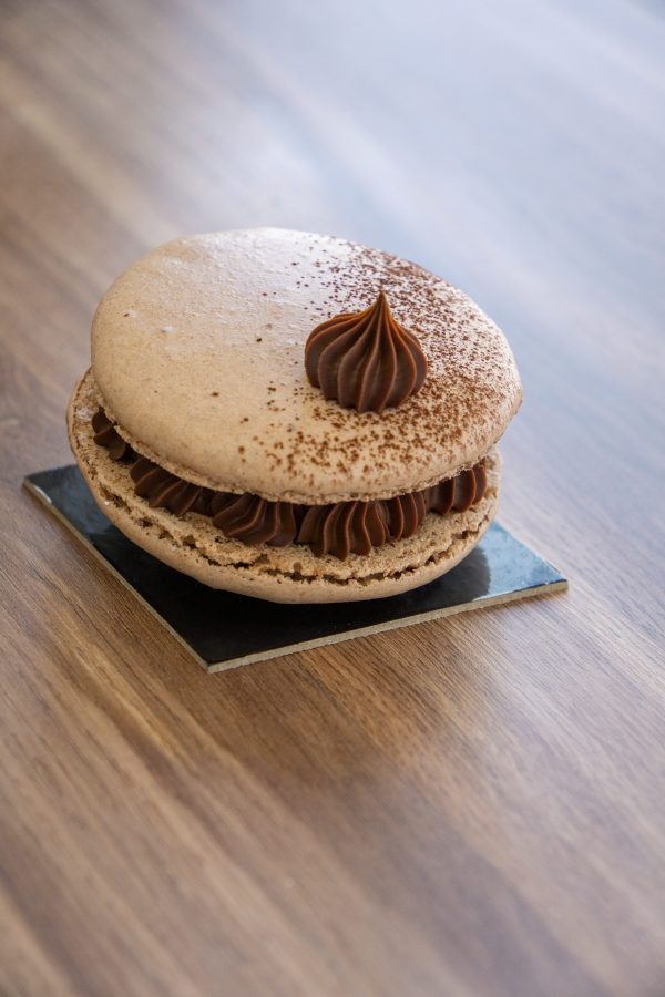 Macaron chocolat caramel pointe de fleur de sel